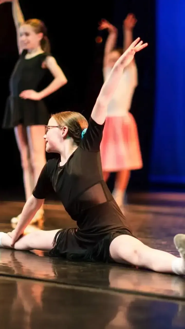Trustindex feed video, shared by live4dancing_ballroom on Instagram on June 25, 2026.